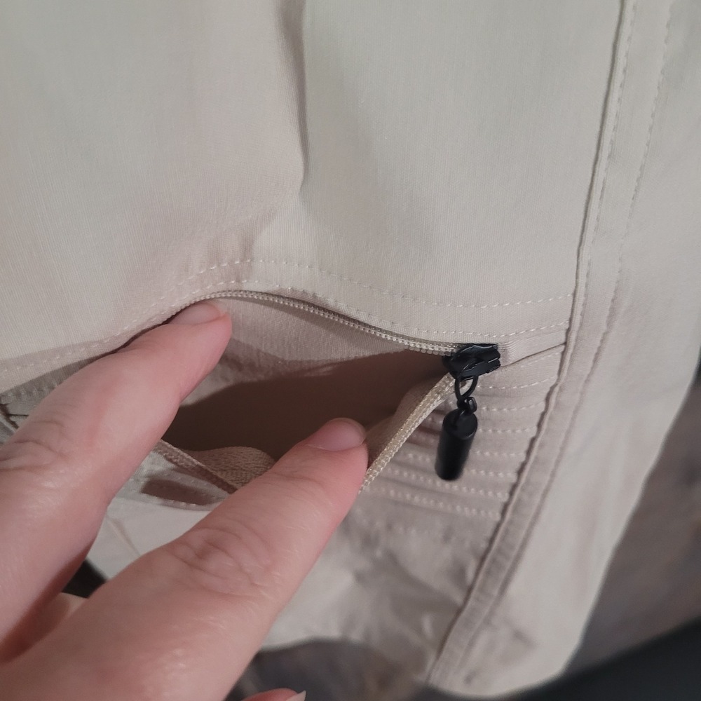 Jamie Sadock Pull On Golf Shorts Size 6 x 14 Cream Pockets Elastic Waist - Picture 5 of 11